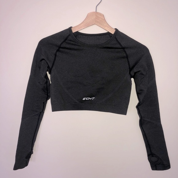 Long sleeve workout top - Picture 1 of 2